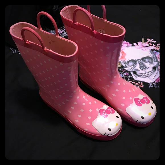 Hello Kitty Shoes - ⭐️AUTH HELLO KITTY GIRLS RAINBOOTS/  SZ 4⭐️